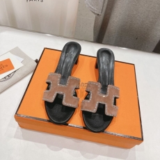 Hermes Slippers